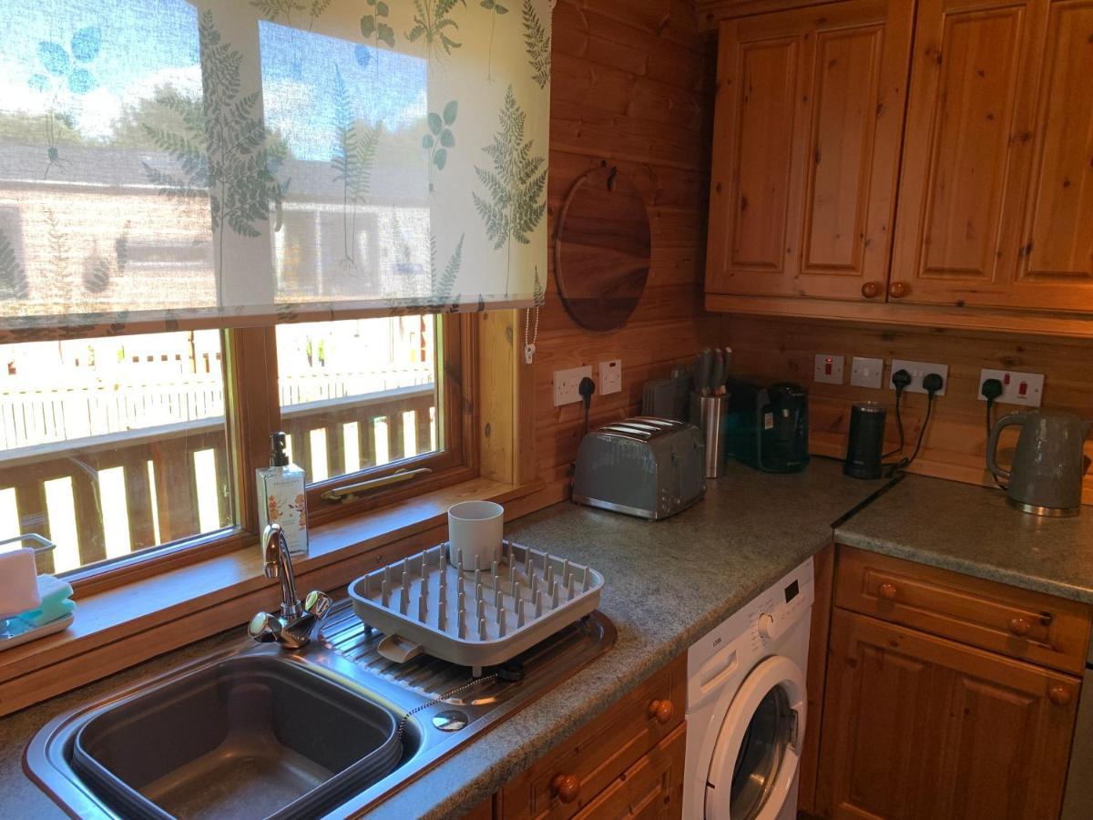 Immaculate 3-Bed Lodge In Hawick Buitenkant foto